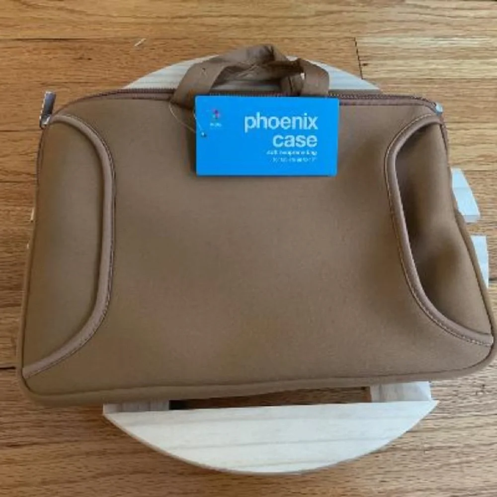 Digital Basics Phoenix Carry Case for Tablets NWT